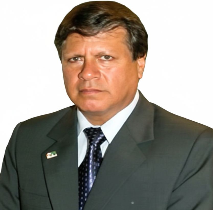 Dr. Roberto Leopoldo Maradiegue Ríos