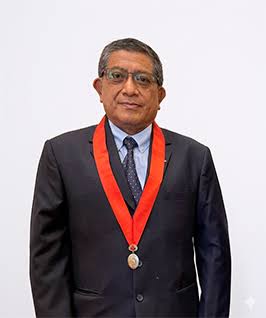 Mg. Lizardo Reyes Barrutia